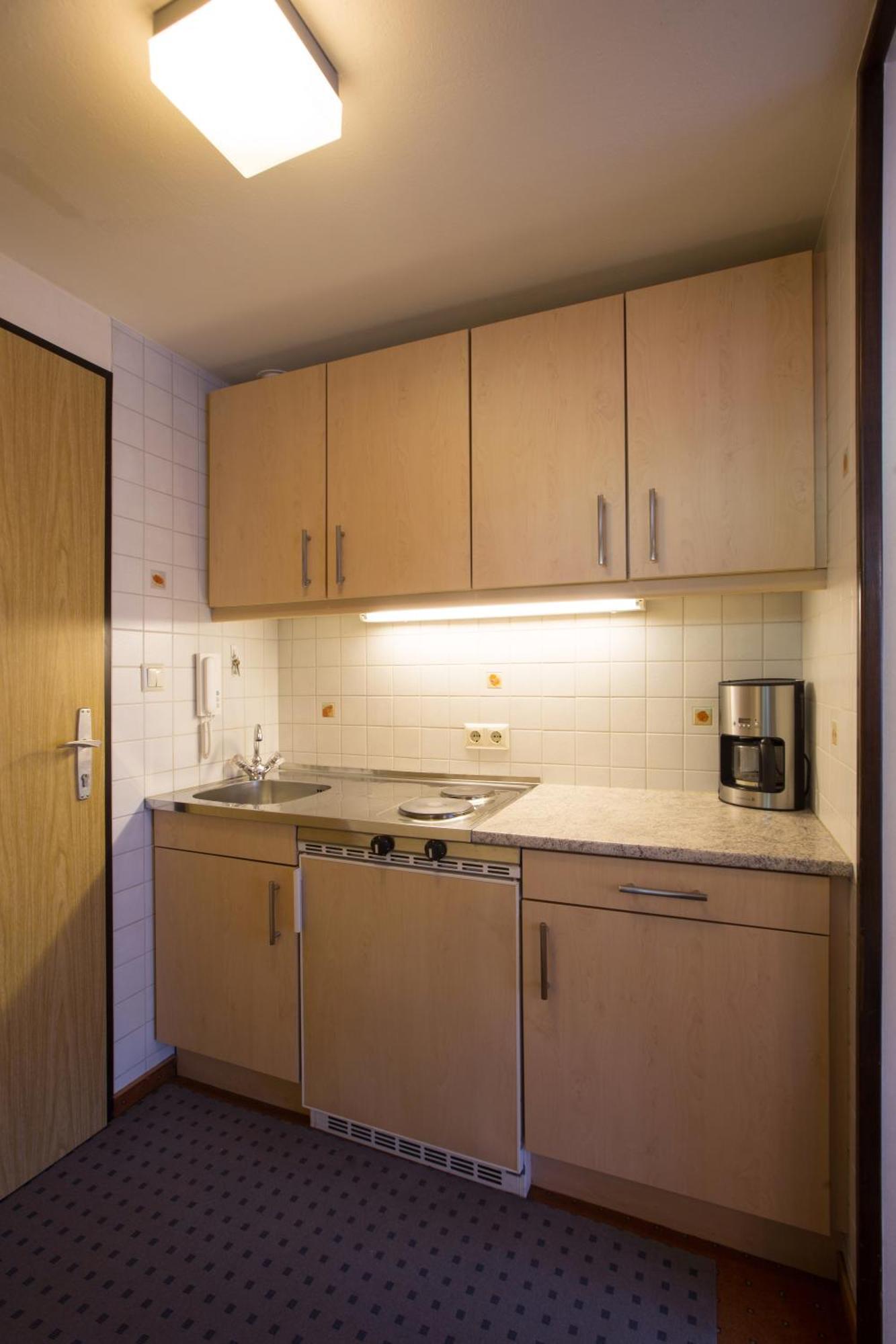 Apartmenthaus Brixen & Haus Central Brixen im Thale Ruang foto