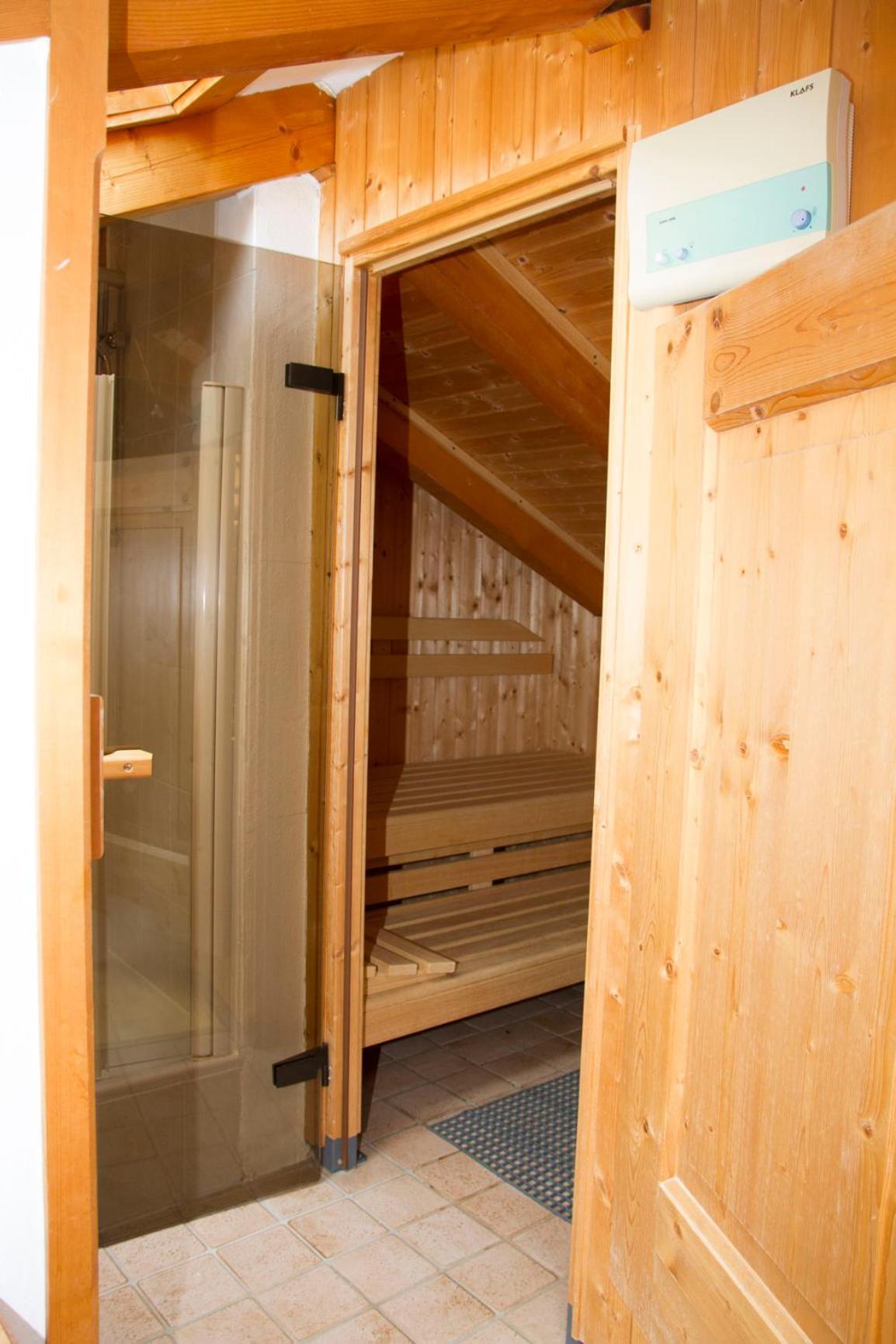 Apartmenthaus Brixen & Haus Central Brixen im Thale Bagian luar foto
