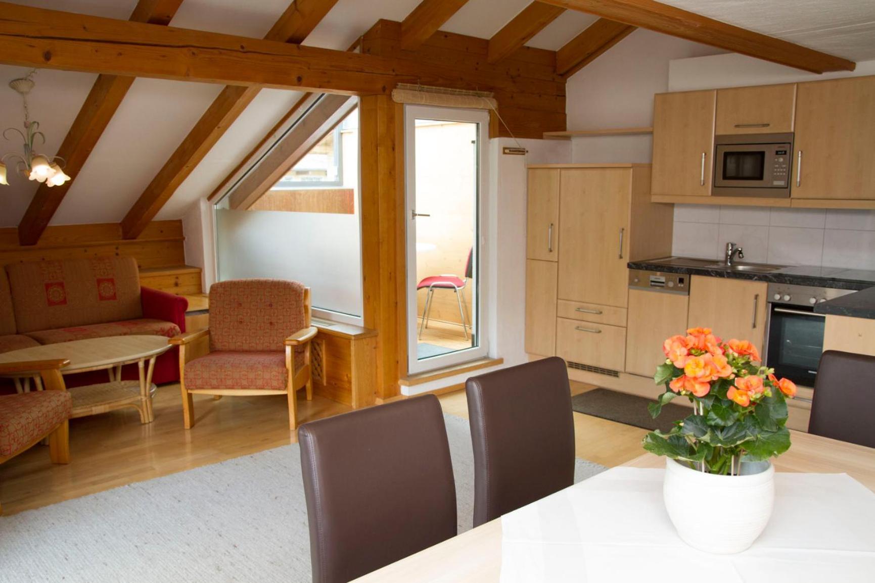 Apartmenthaus Brixen & Haus Central Brixen im Thale Bagian luar foto